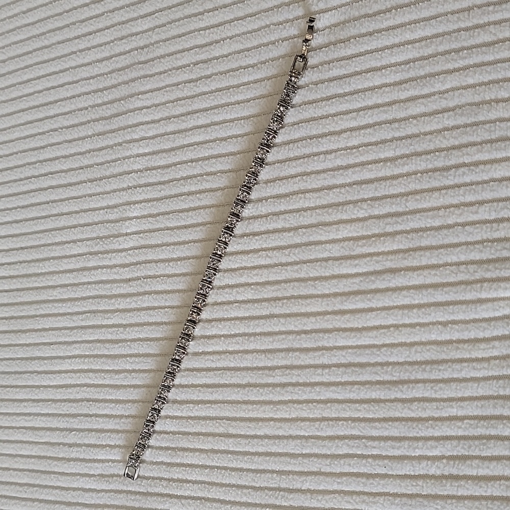 Stunning Crystal Tennis Bracelet